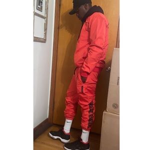 Meet your Posher, Bee